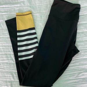 Black Detail Leggings